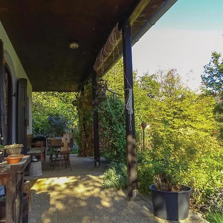 Semesterbostad Four Bedroom Holiday In Grahovo